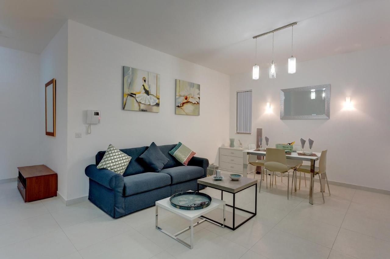 Modern Apartment In The Best Location, Perfect For Families Sliema Dış mekan fotoğraf