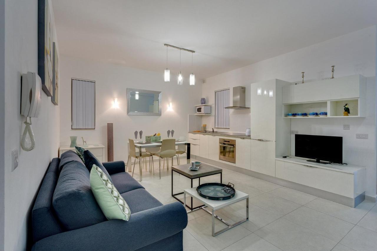 Modern Apartment In The Best Location, Perfect For Families Sliema Dış mekan fotoğraf