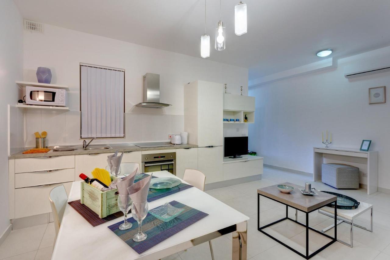 Modern Apartment In The Best Location, Perfect For Families Sliema Dış mekan fotoğraf